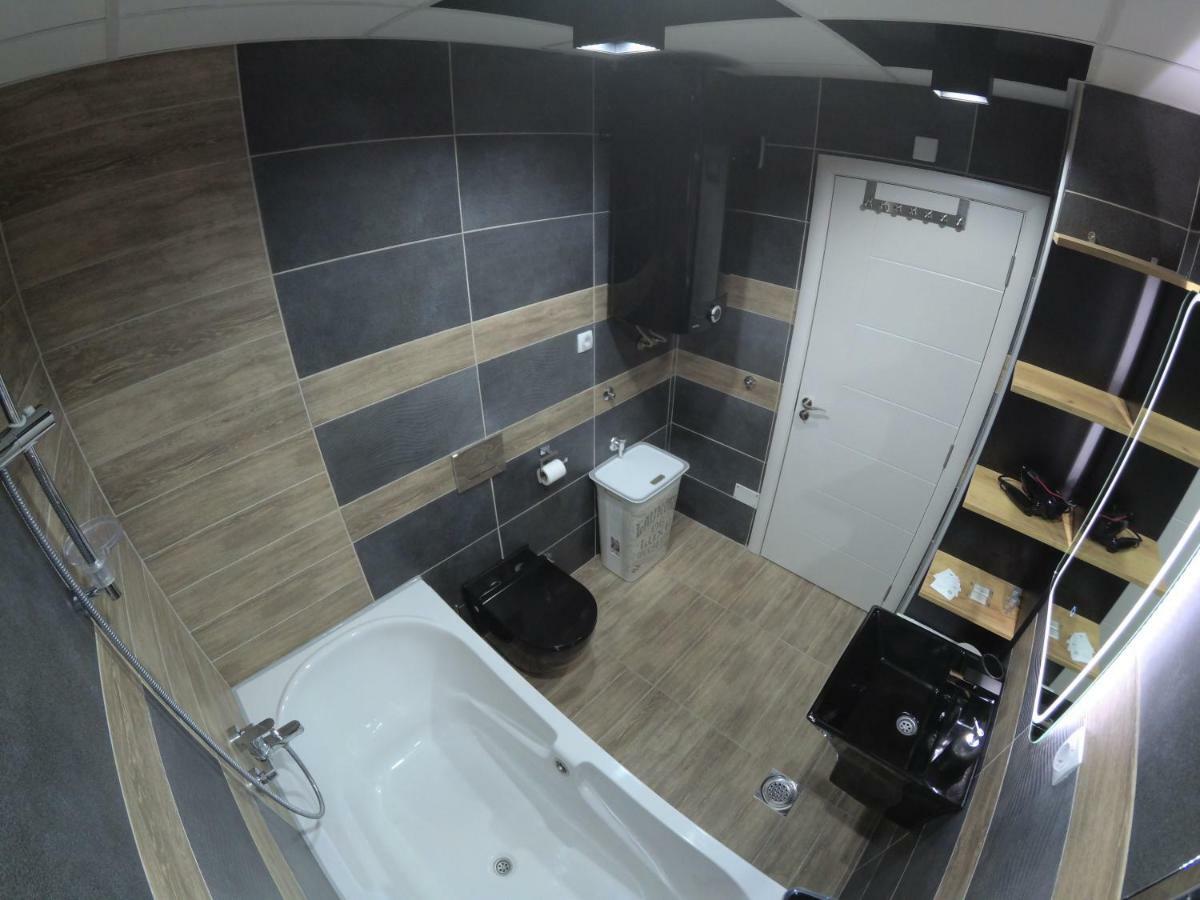Grey Apartment Ni Extérieur photo