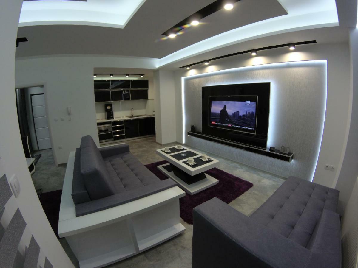 Grey Apartment Ni Extérieur photo